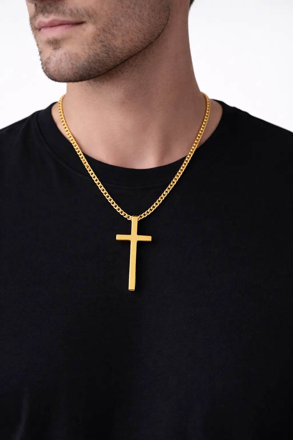 Collier Croix Dorée pour Homme – Pendentif Audacieux en Acier Inoxydable - SoulRing