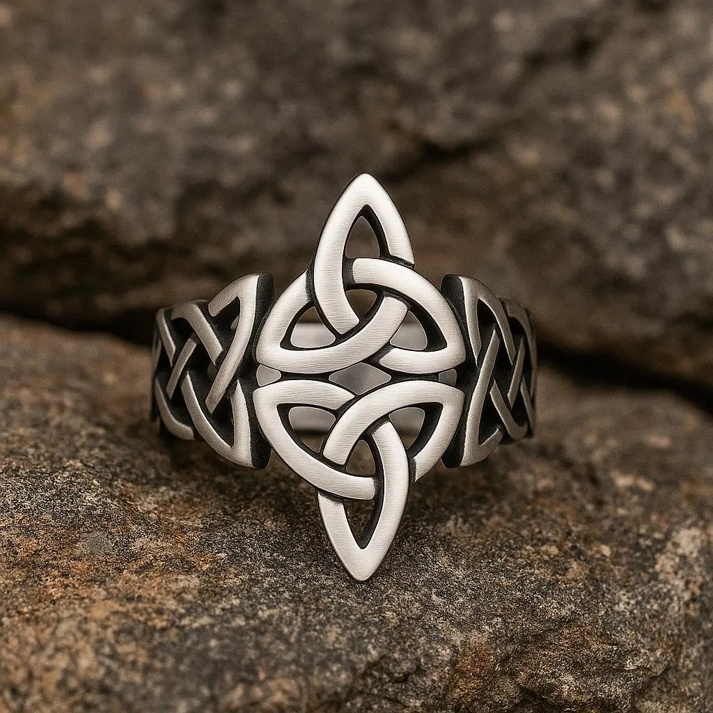 Bague viking pour homme – Bague triquetra en acier inoxydable - SoulRing